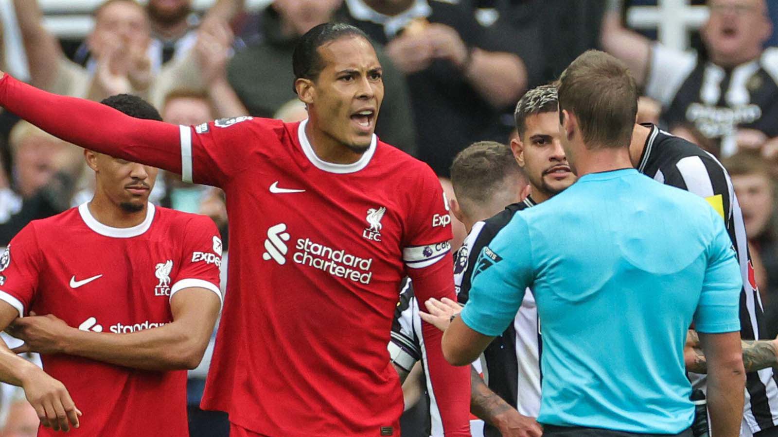 Virgil-van-Dijk-4-of-Liverpool-appeals.jpg