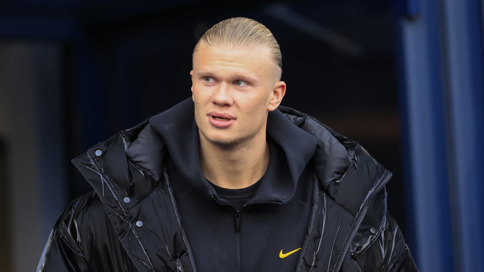 erling-haaland-manchester-city-walks-his-seat.jpg